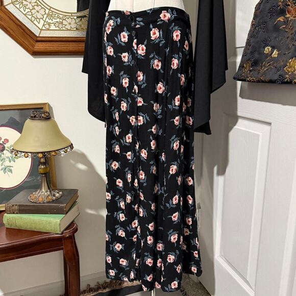 American Vintage Dresses & Skirts - VTG 90s Krush of California Black & Pink Floral Pattern Ribbed Button Maxi Skirt